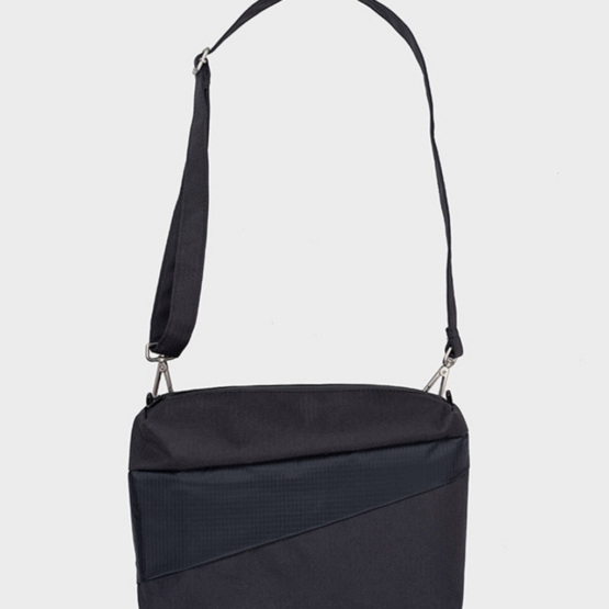Susan Bijl - The New Bum Bag -M - ReCollection - Black & Black